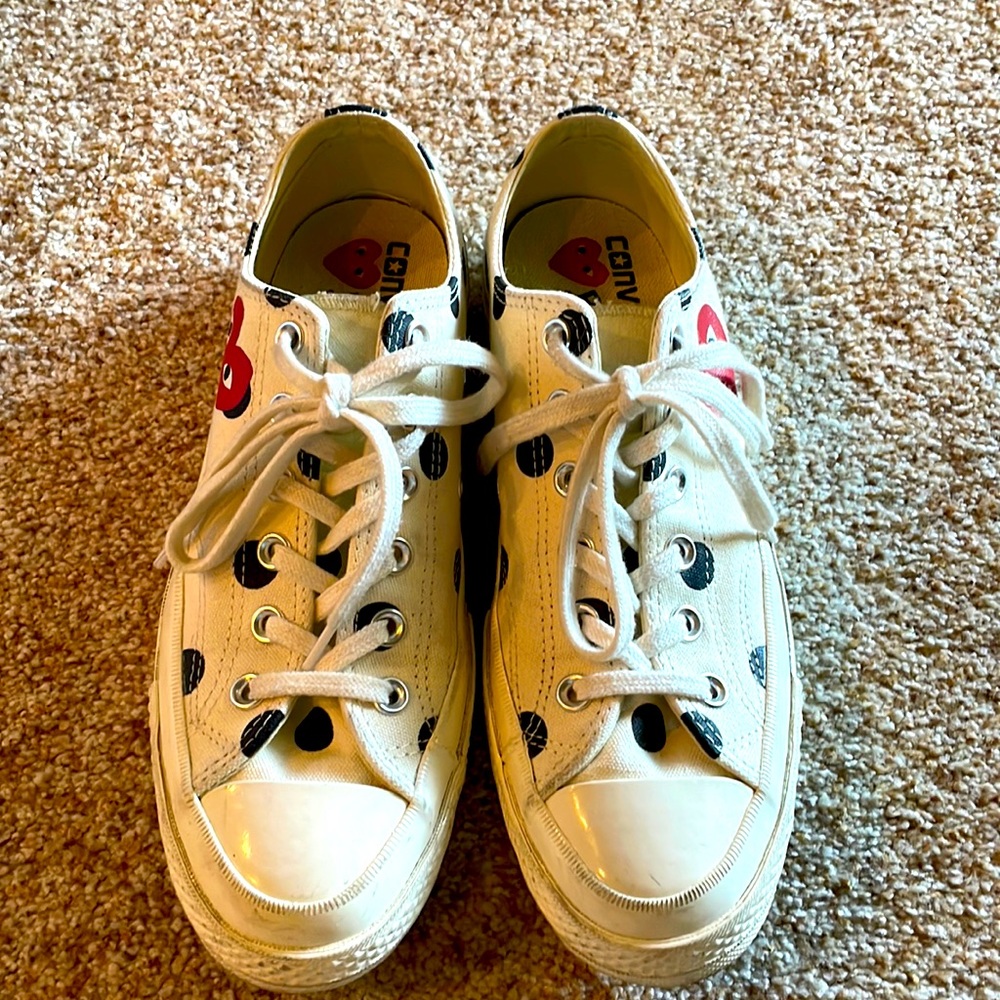 Converse & CDG Colab with very little wear. Woman’s Size 9/Men’s Size 7